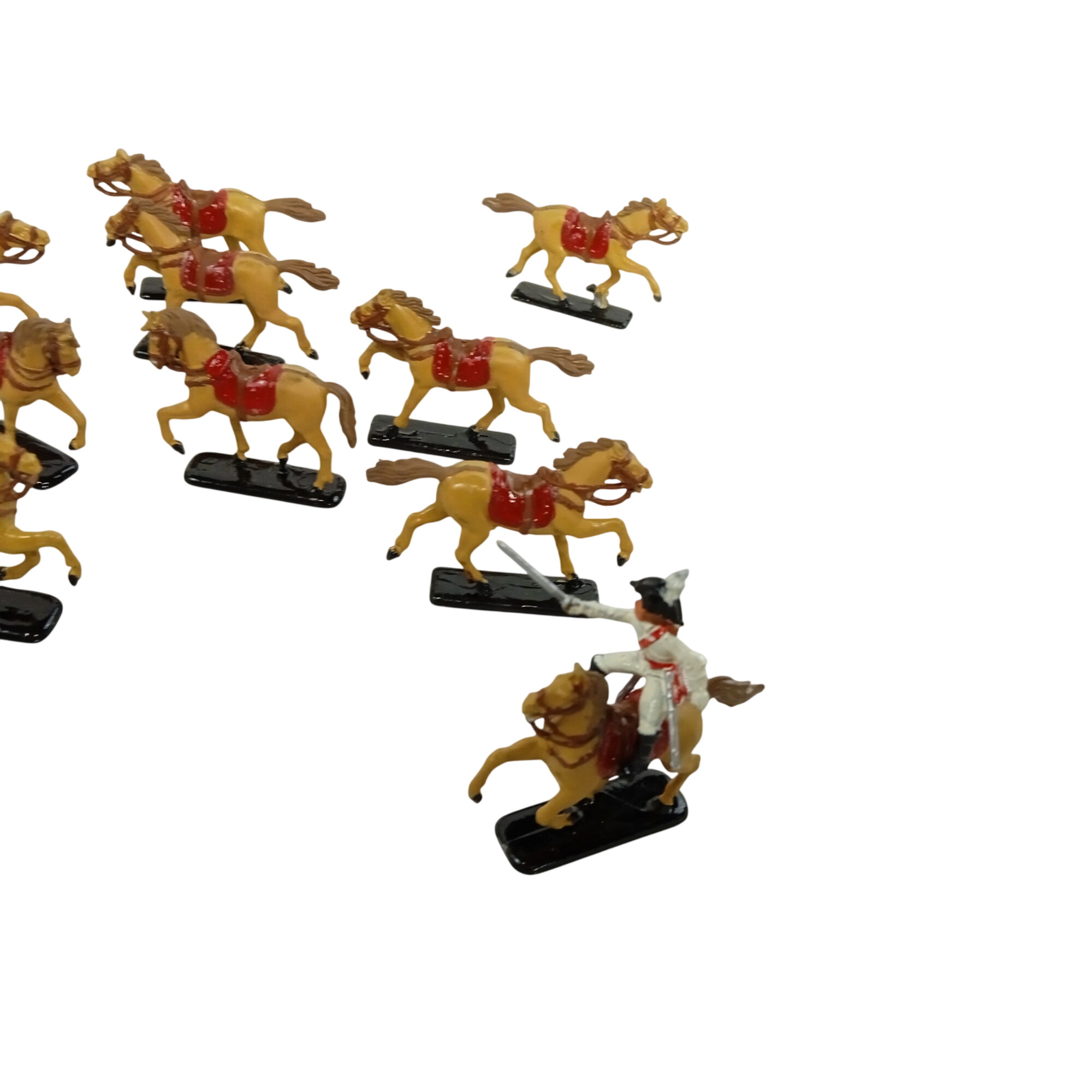 Collection 34 figurines cuirassiers prussiens en plomb peint STARLUX Bon état -  reconditionné disponible sur Label Emmaüs